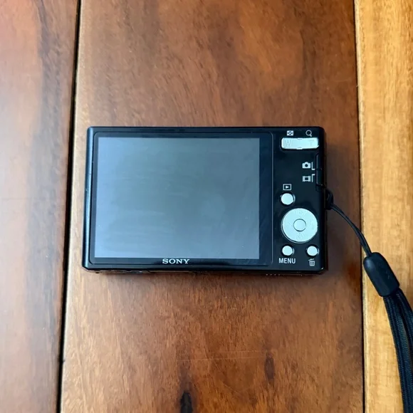 Sony Cybershot digital camera - Picture 4 of 6